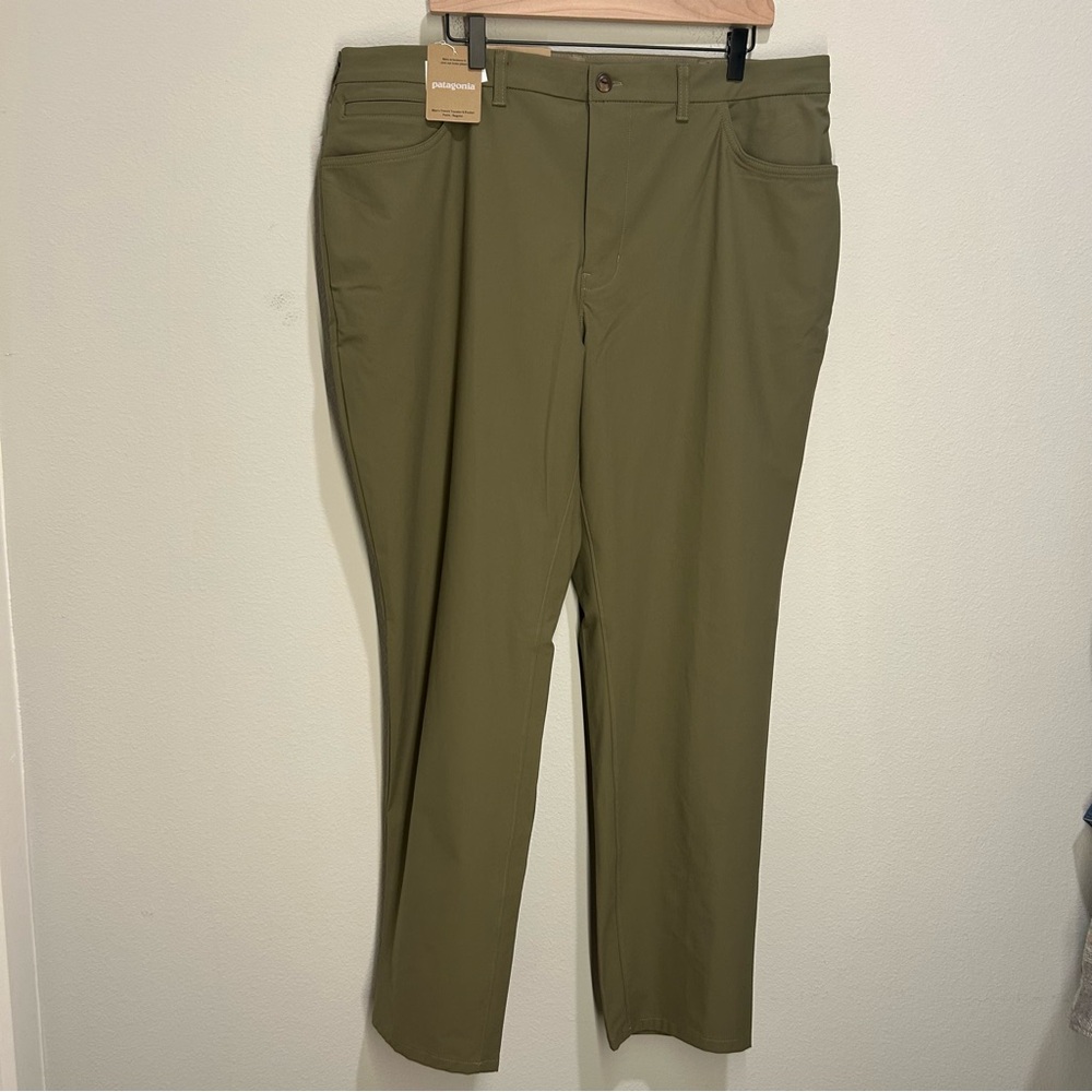 Patagonia Transit Traveler Pants – Men’s 40×32 – Sage Khaki – Travel Stretch – N